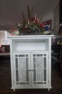 Elegant cabinet
