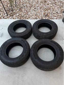 265/70/17 Falken Wildpeak Set