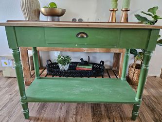 Green Farmhouse Entry Table