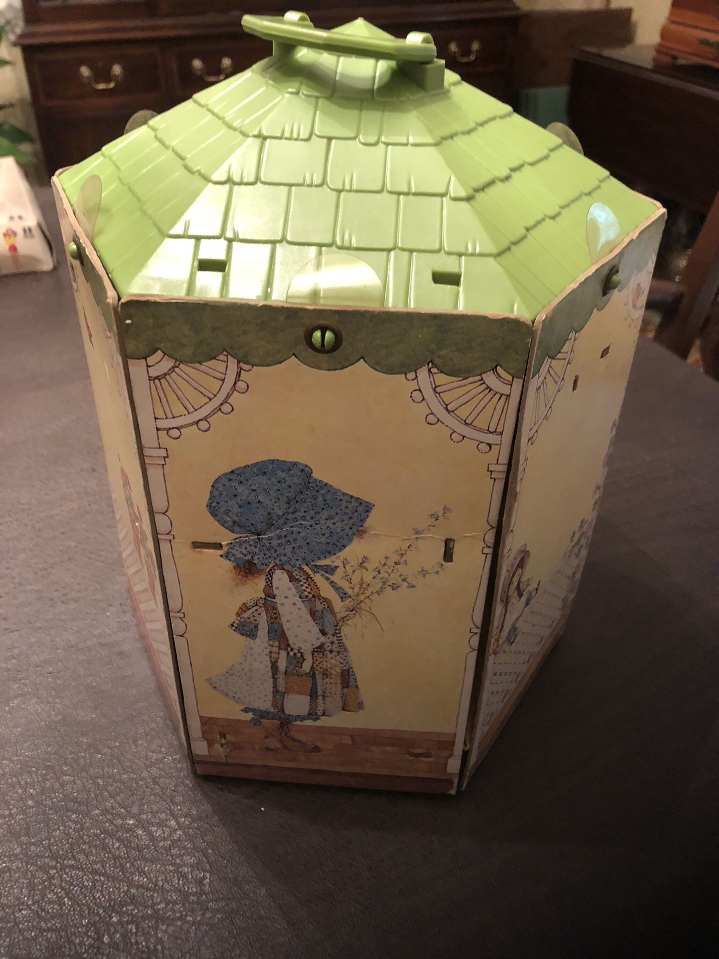 Vintage Holly Hobbie Gazebo