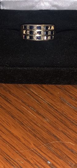 14K BLUE SAFFIRE AND DIAMOND RING