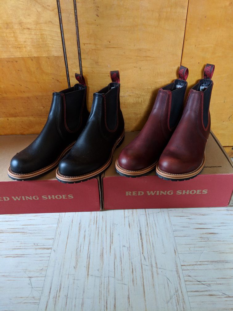 RED WING CHELSEA BOOTS SIZE 8 BROWN