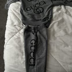 Gucci sweatshirt and sweatpants