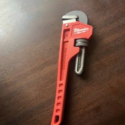 Milwaukee pipe wrench