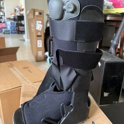 Walking Boot, Fracture Boot for Foot and Ankle Size 7-10