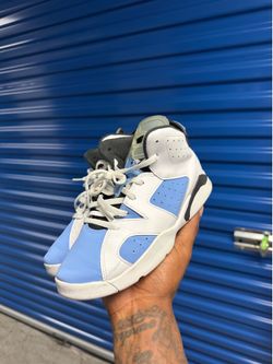 UNC AJ6 sz 3Y preowned