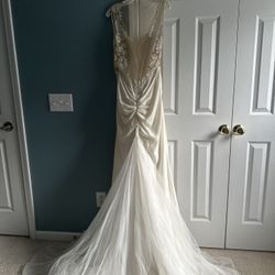 Camina Signature David’s Bridal Wedding Dress