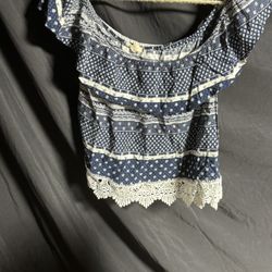 Cute Top Size Small