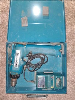 Makita 9.6v Drill