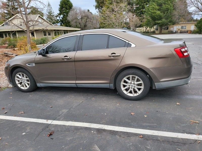 2015 Ford Taurus