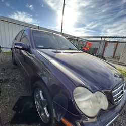 2002 Mercedes-Benz C240