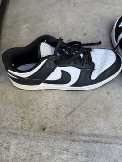 Nike Panda Sneakers