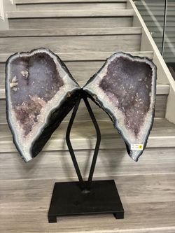 Beautiful Amethyst wings (lavender)