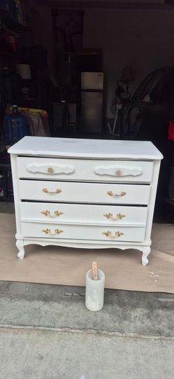 Vintage antique dresser37L  X 16 W X 32 H