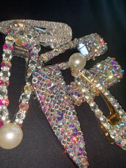 Hair clips
