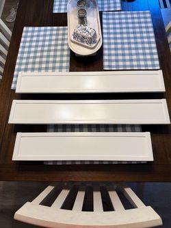 Floating shelf set