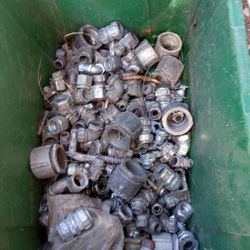 Electrical screw connectors $60 for all. Located  Pharr Texas 78577