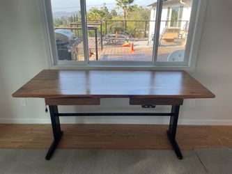 Standing Desk - high quality