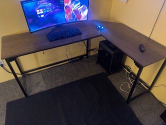 L Shaped Desk