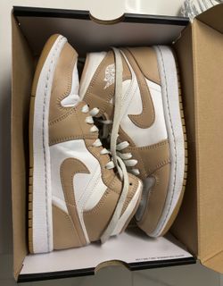 Jordans 1s