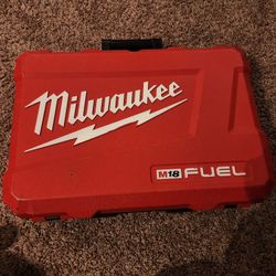 Milwaukee M18 Fuel Impact Driver + Drill Set W Batteries Charger And Case