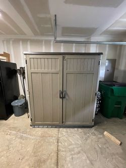 Suncast STORAGE UNIT