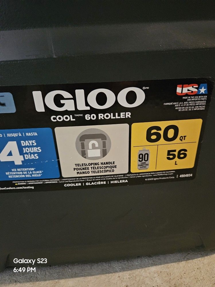 New 60 Quart Igloo Cooler