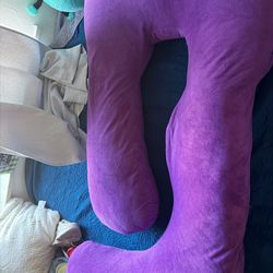 Maternity pillow