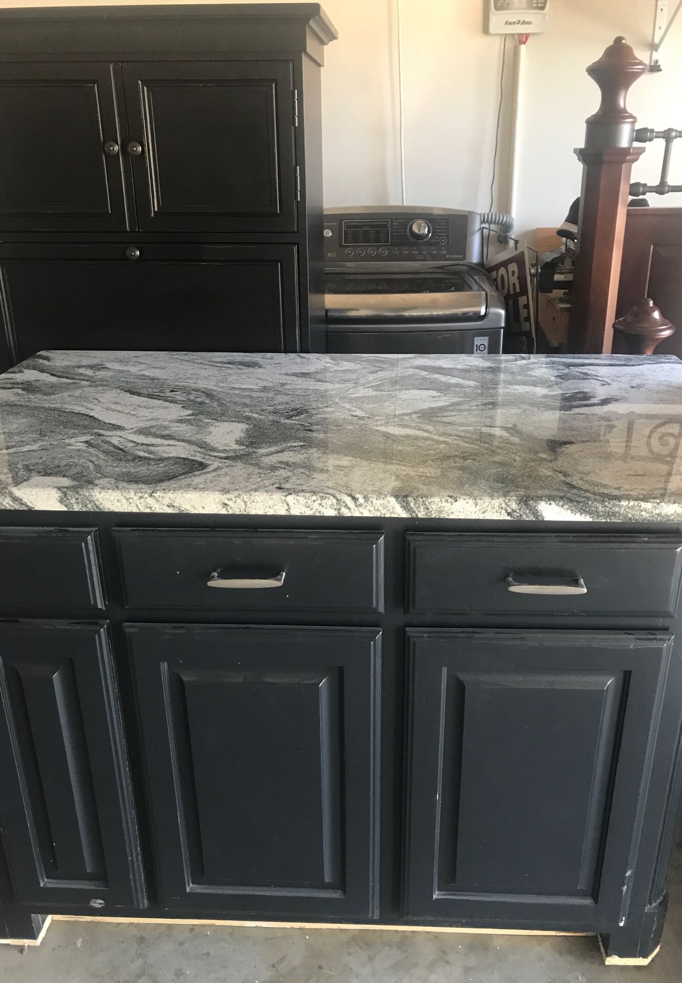 Kitchen island. Solid wood with a beautiful Augusta granite countertop.. Electrical wiring ready !