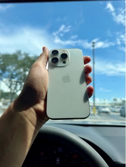 📱 iPhone 15 Pro (Unlocked)