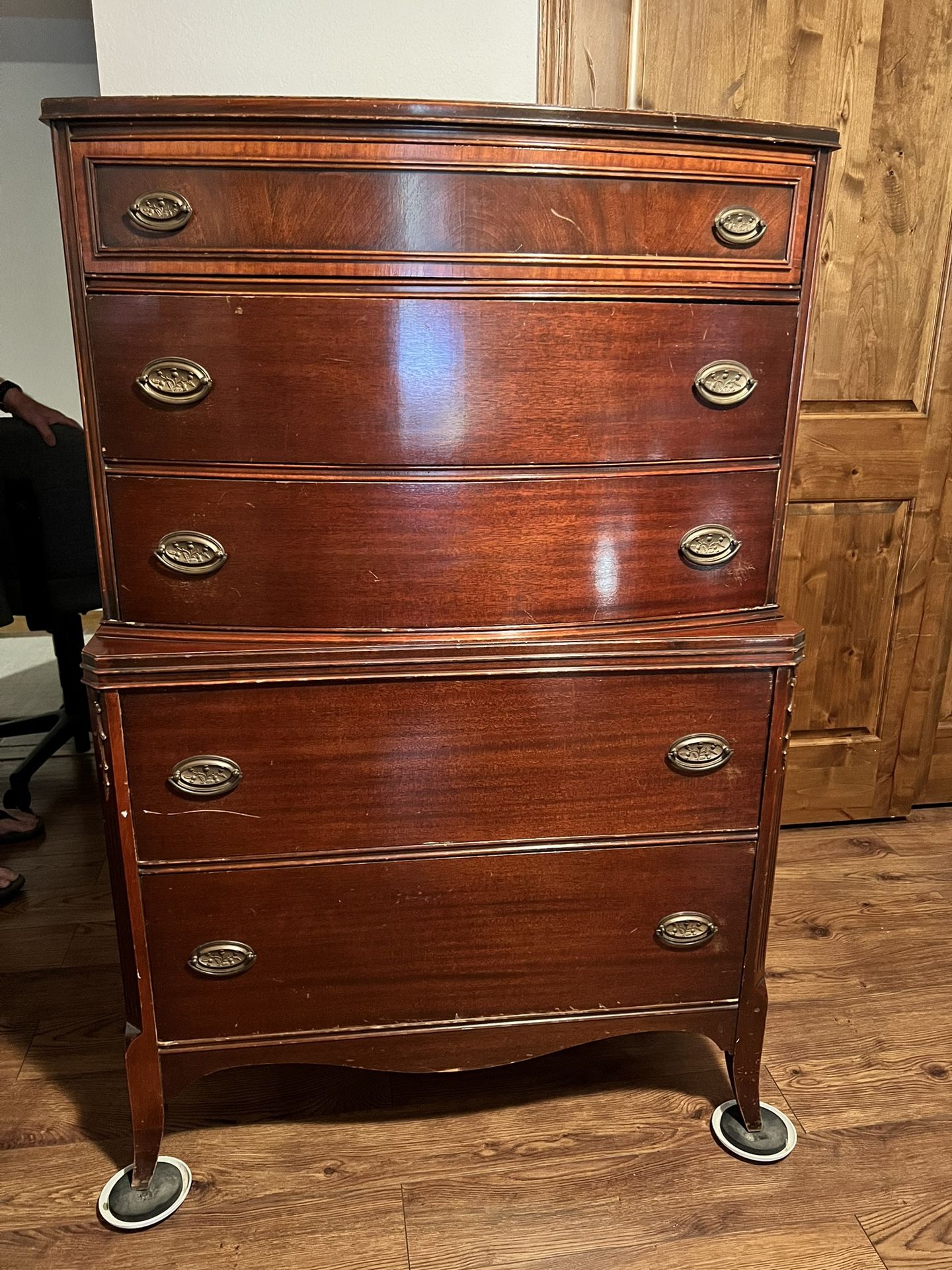 Mahogany 5 Drawer Dresser