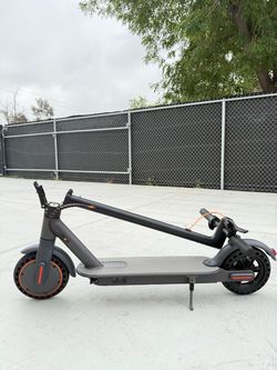 Electric scooter