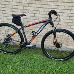 TREK MARLIN 5 29er