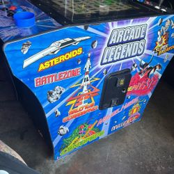 Arcade Cocktail Table 