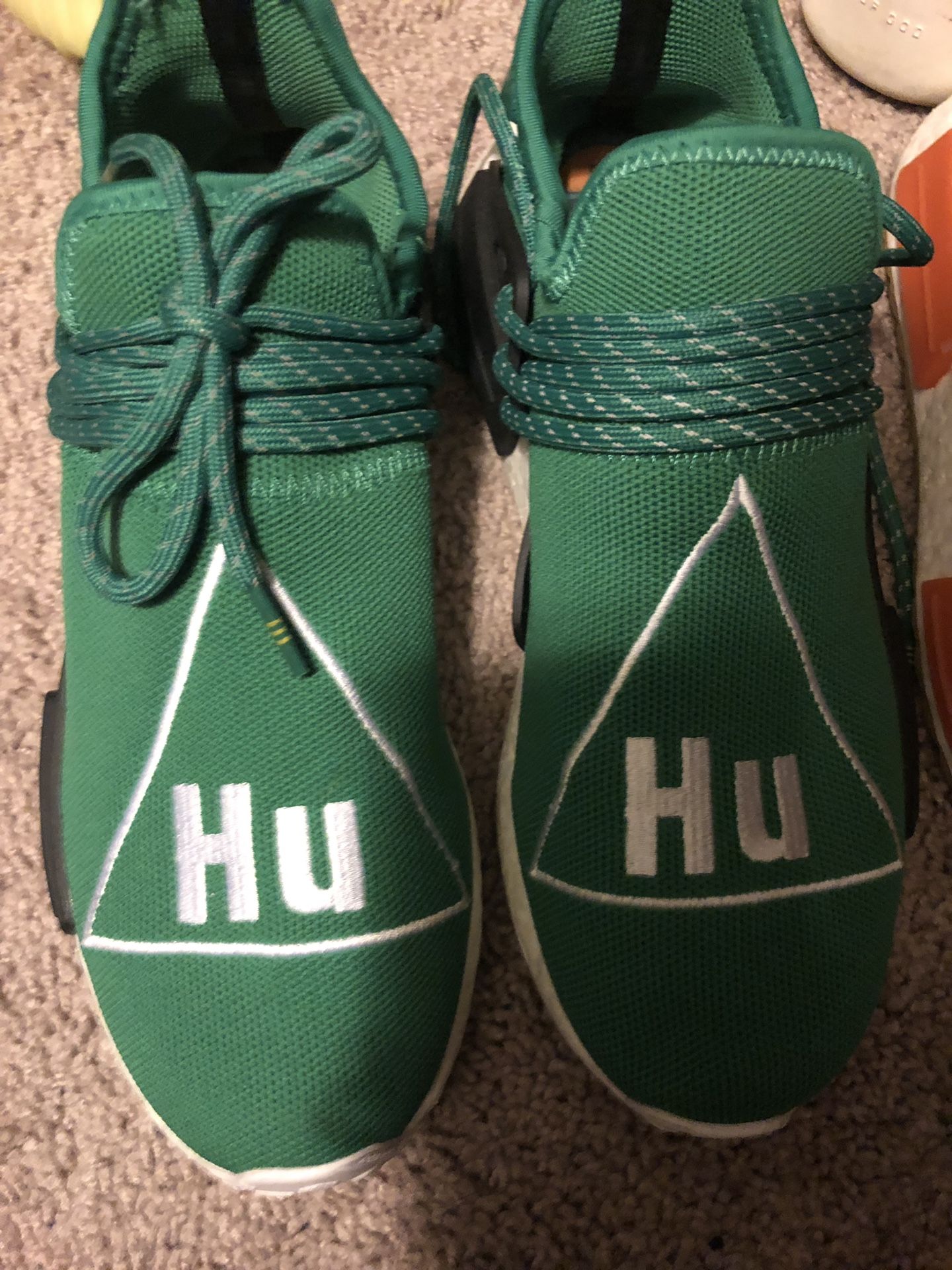 Green human race size 9