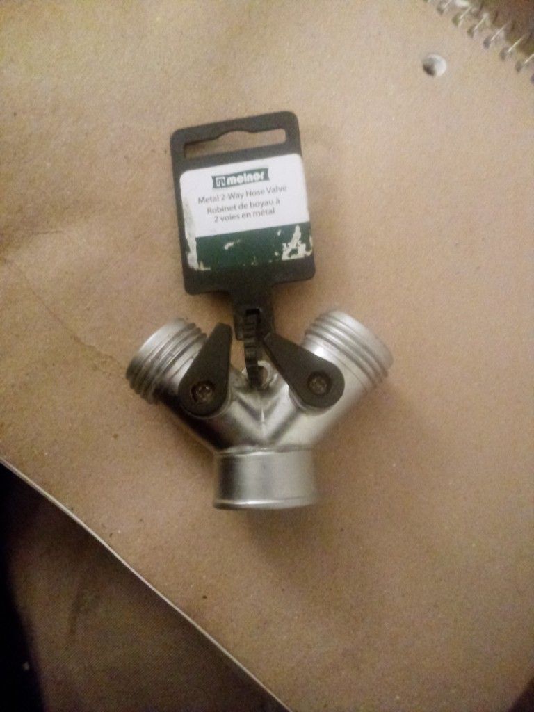 Melnor Metal 2-way Hose Valve