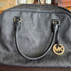 Authentic Michael Kors Handbag 