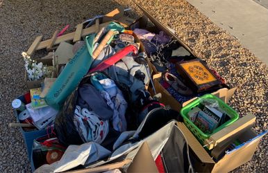 Free stuff!  Many good items!
