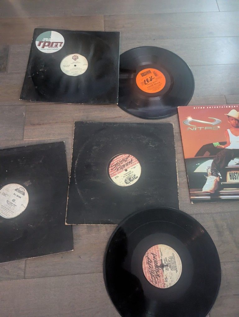 69 Vinyl Records 