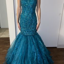Teal beaded mermaid prom/pageant dress Size 2