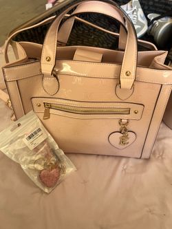 Juicy couture light pink tote bag with heart bedazzled keychain