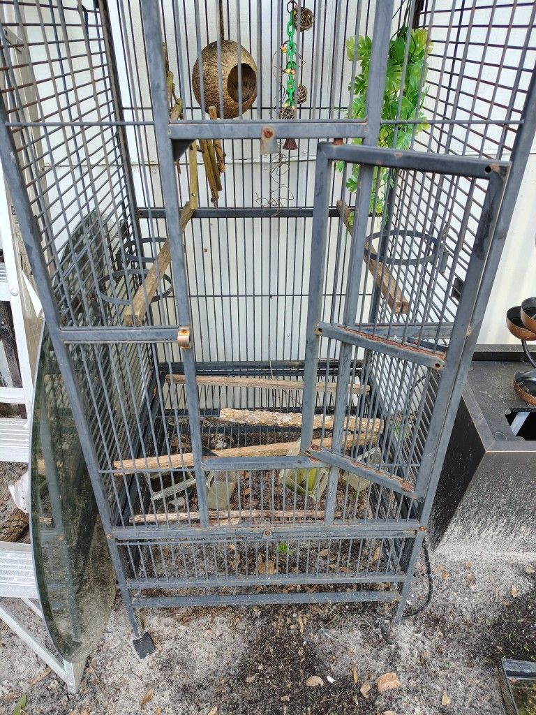 Parrot Cage .Used 75.00