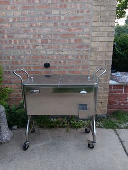TRINITY 20 Gallons Rolling Stainless steel Beverage Cooler With Bottle Opener