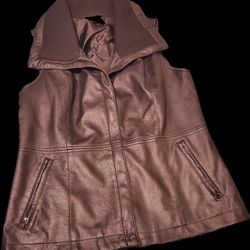Liz Claiborne zip front leather look best size small