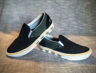 VANS -Trip Outdoors- ComfyCush Slip on Shoe - Unisex - M Size 7.5 - W size 9