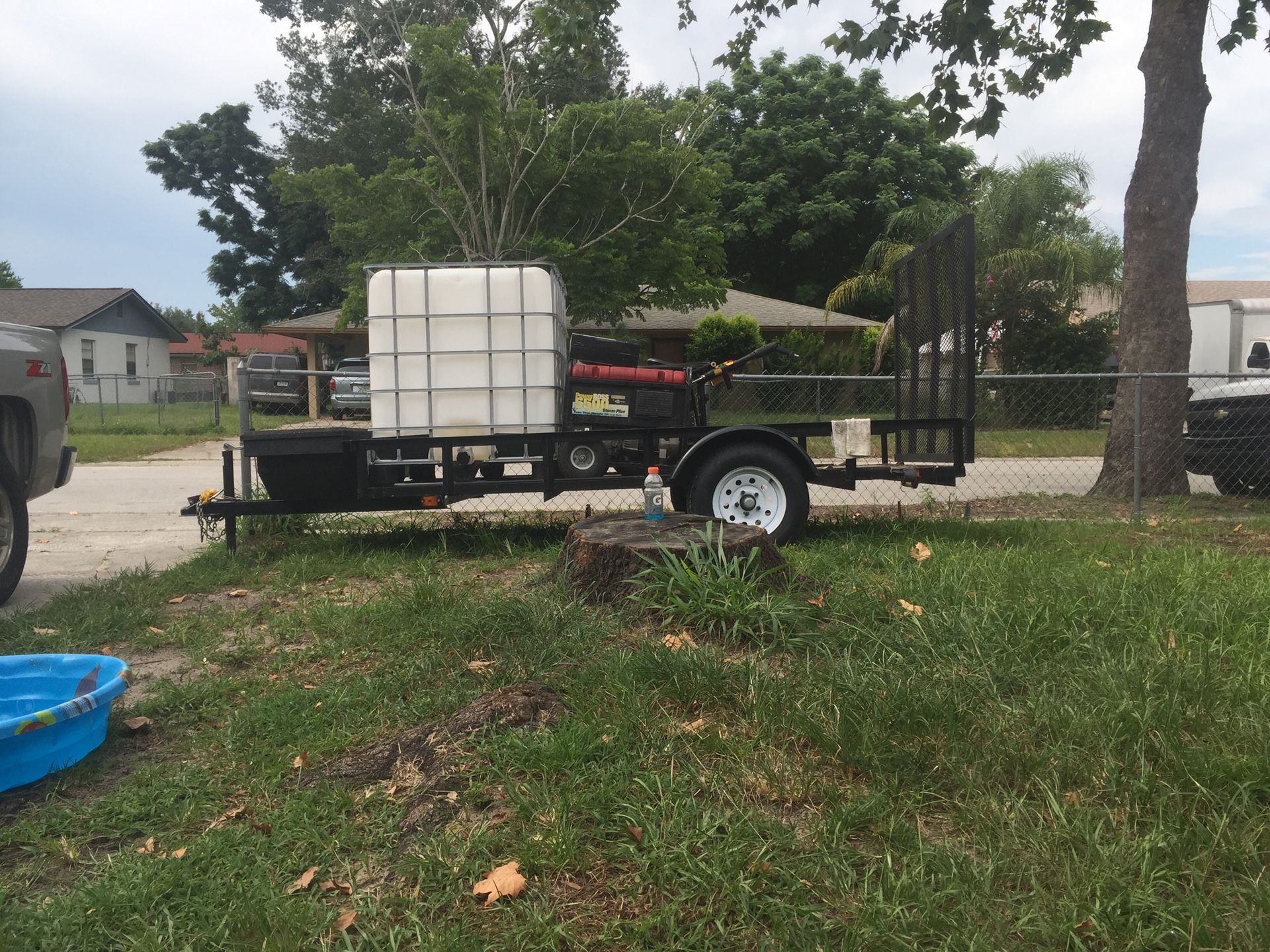 Pressure washing trailer