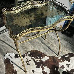 Gold Metal Mirror Curved table