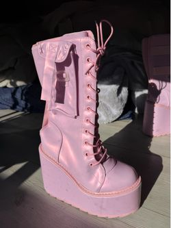 YRU Dune Desert Pink Iridescent Platform Boots - Size 9