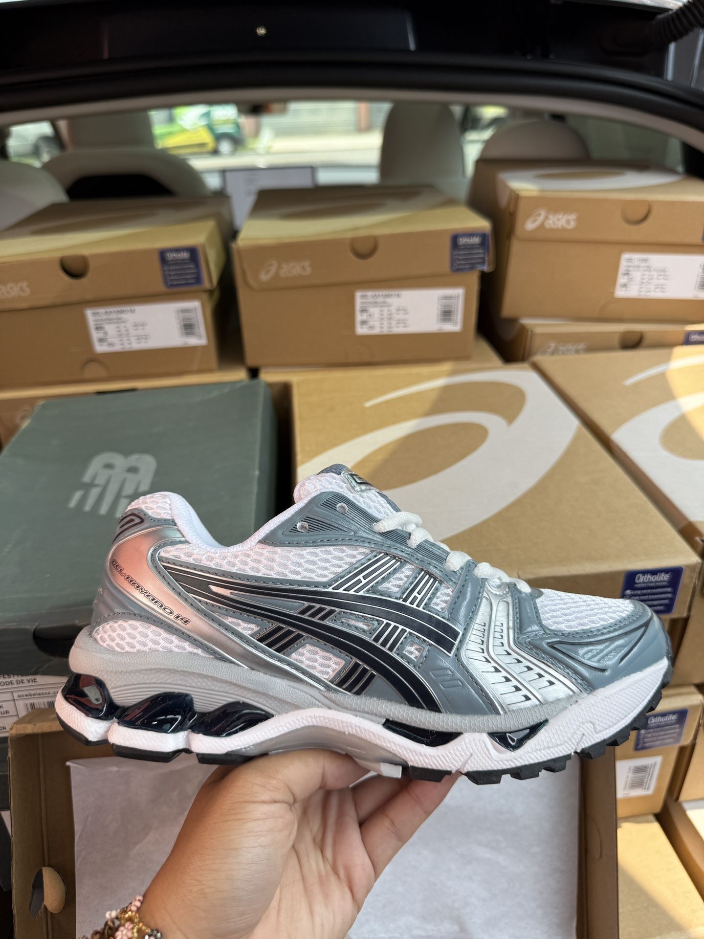 ASICS Gel Kayano “white/fjord Grey” Youth 5/W 6.5