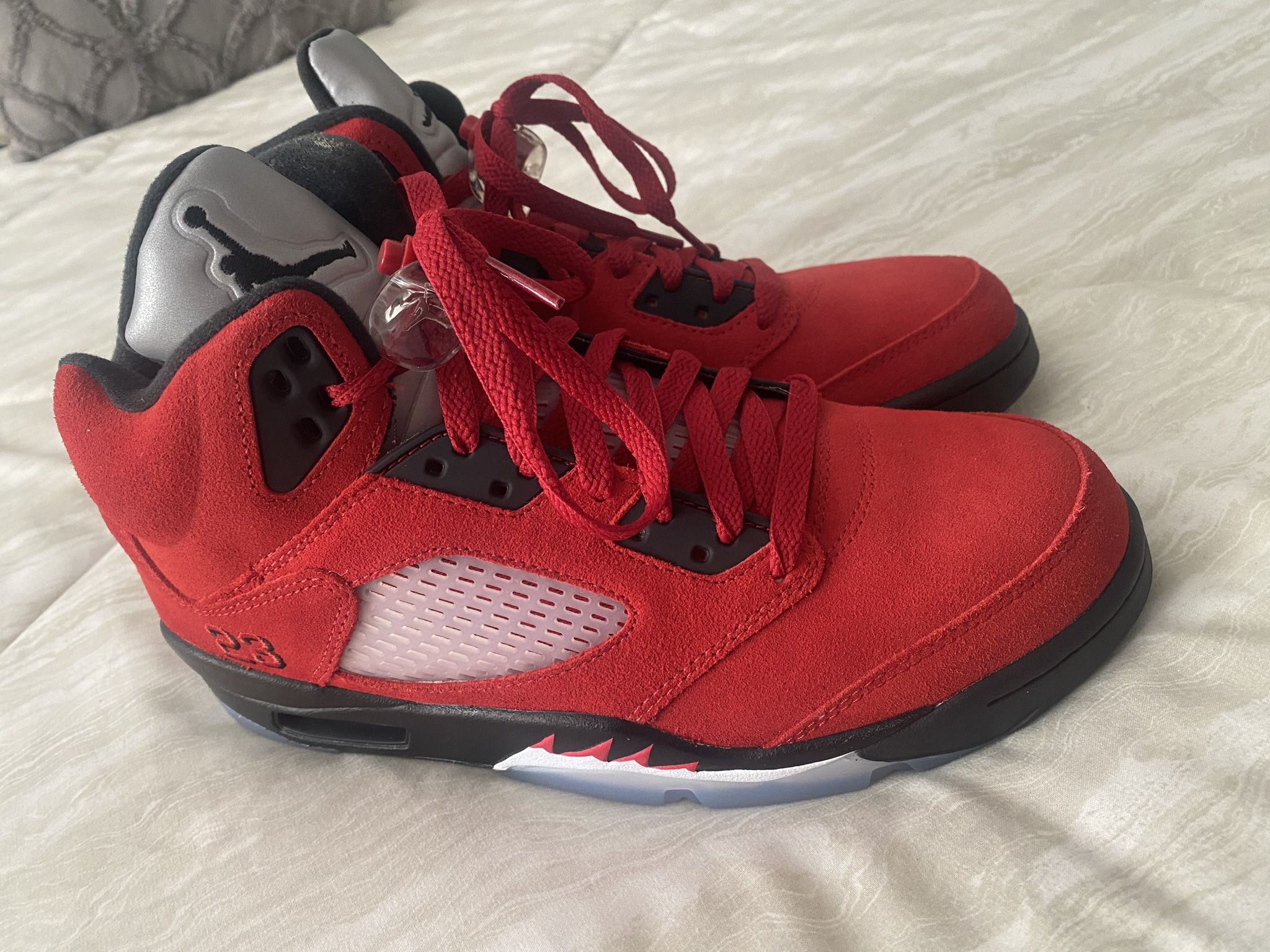 Jordan Retro “Raging Bull Red”